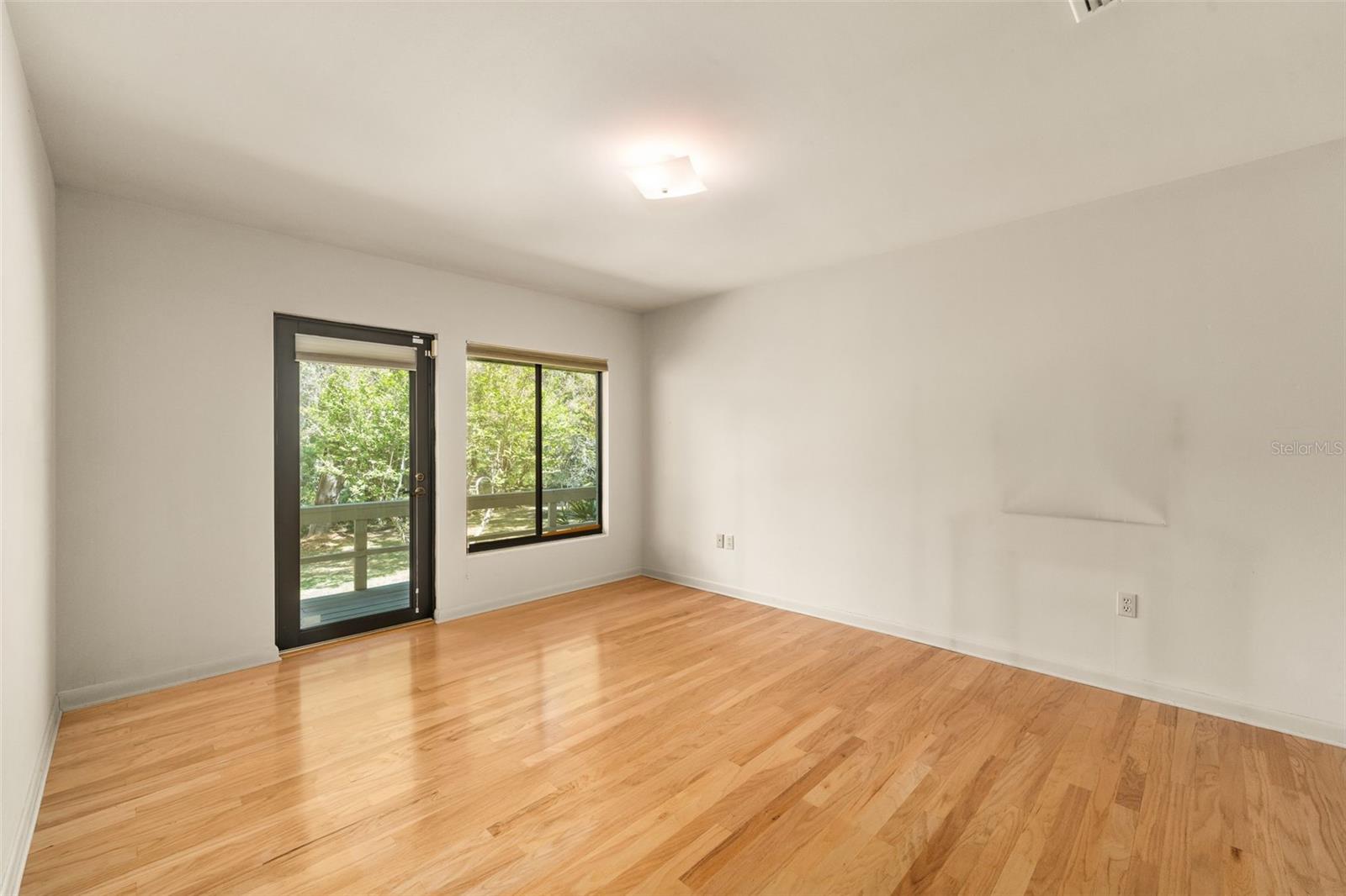 Image 31 of 50 For 630 26th Place