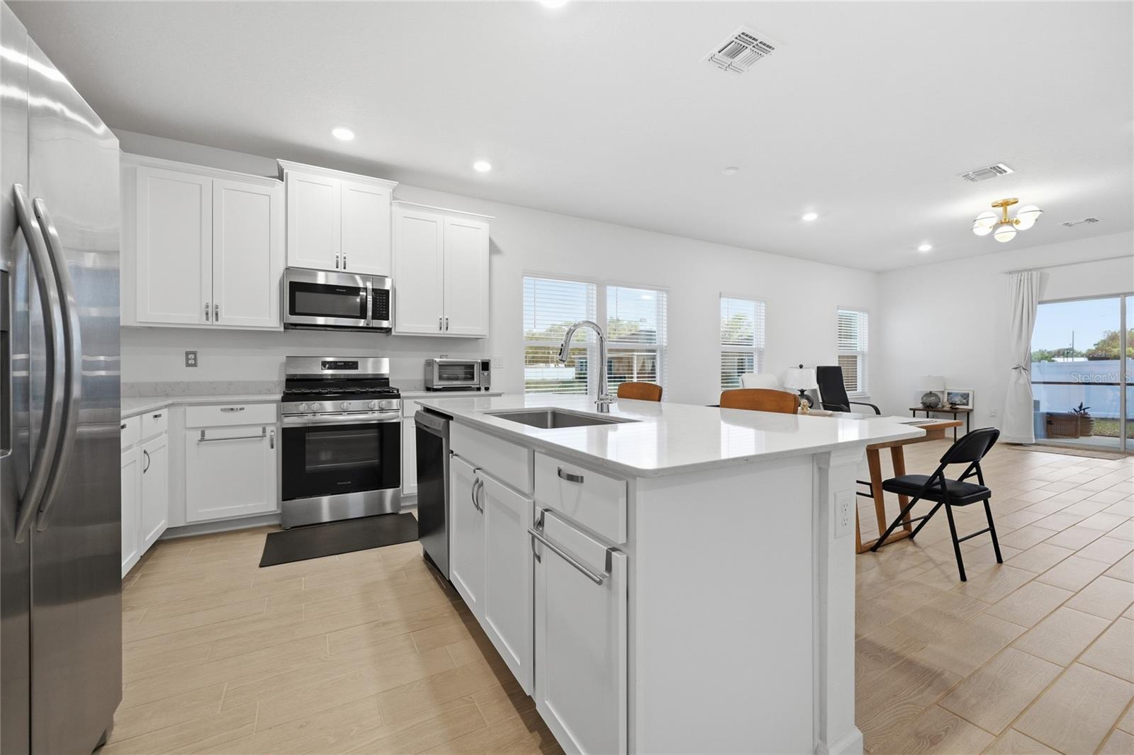 Image 12 of 33 For 511 4th Terrace