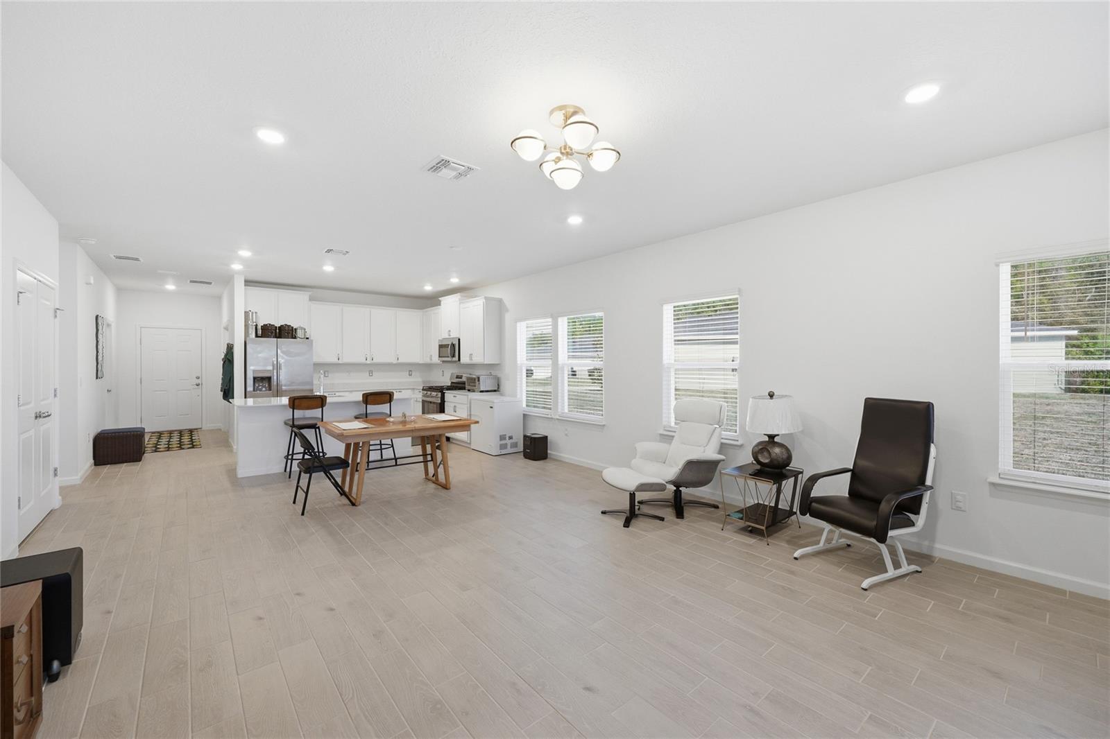 Image 17 of 33 For 511 4th Terrace