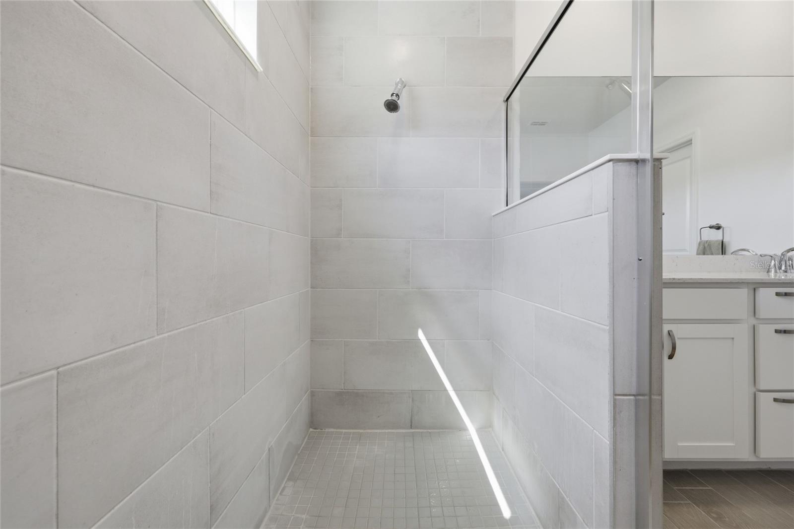 Image 22 of 33 For 511 4th Terrace