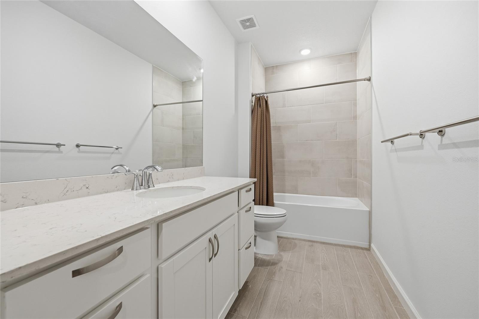 Image 25 of 33 For 511 4th Terrace