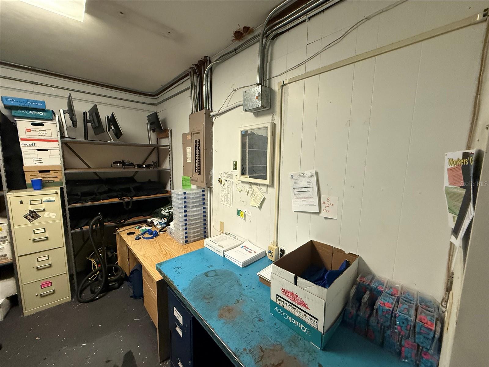 Image 14 of 26 For 927 13th Street