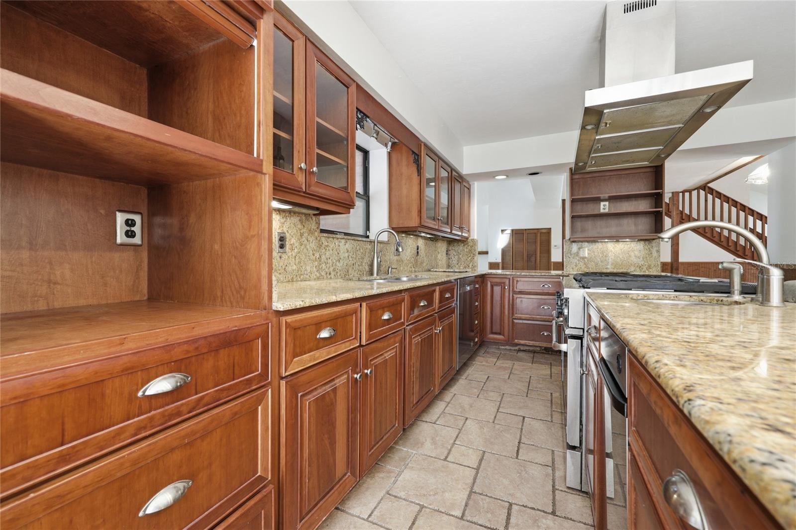 Image 40 of 73 For 11922 16th Street