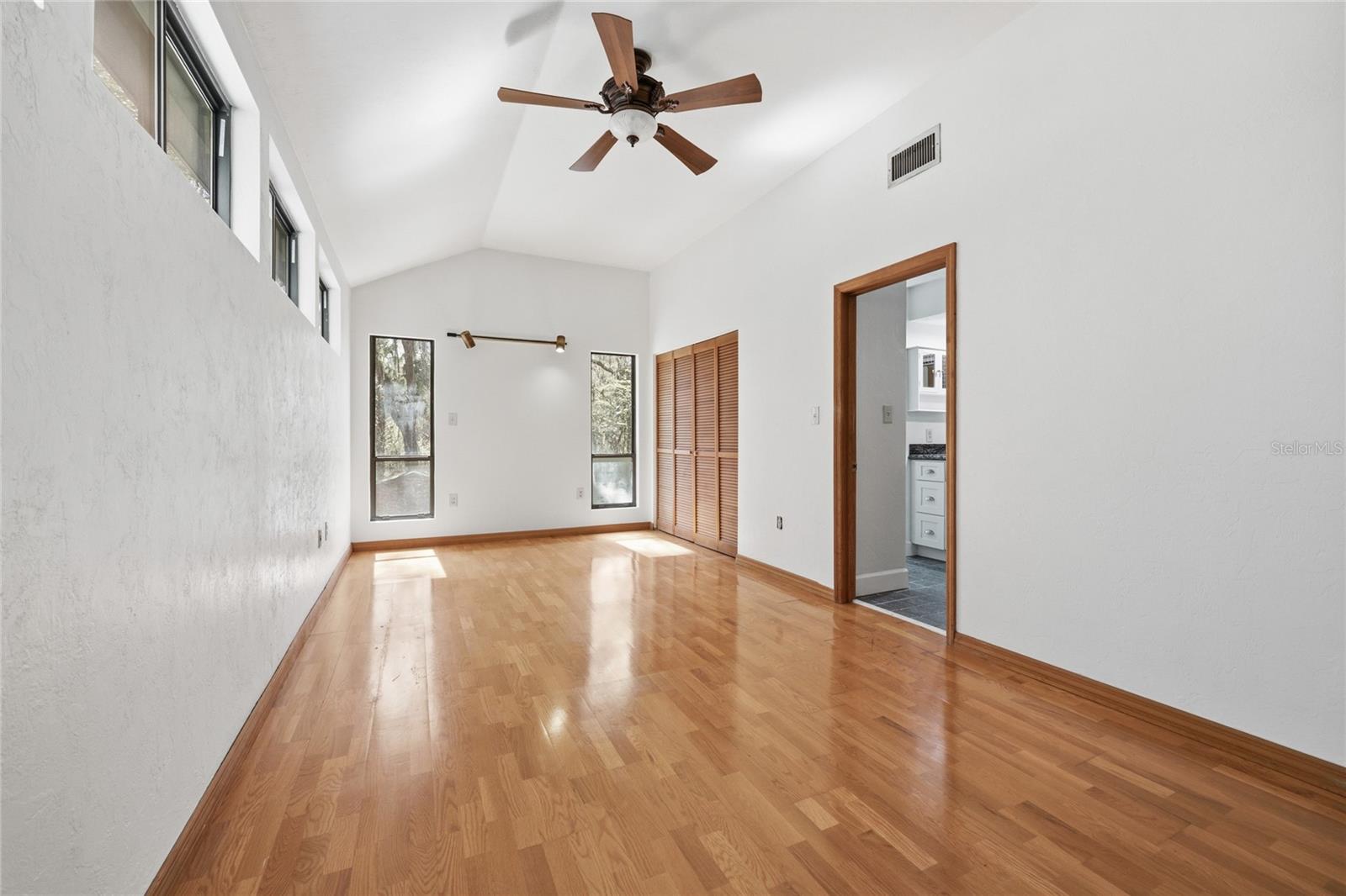 Image 55 of 73 For 11922 16th Street