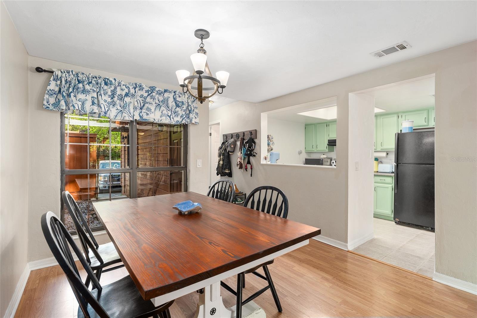 Image 14 of 53 For 900 62nd Boulevard D24