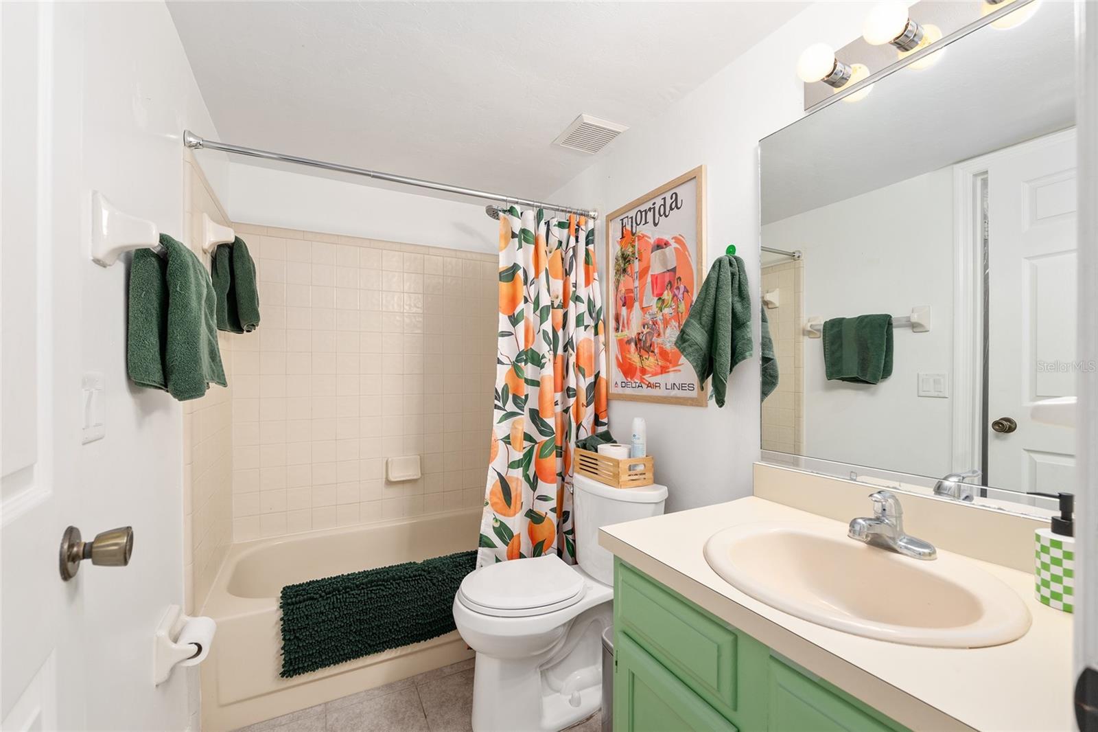 Image 22 of 53 For 900 62nd Boulevard D24