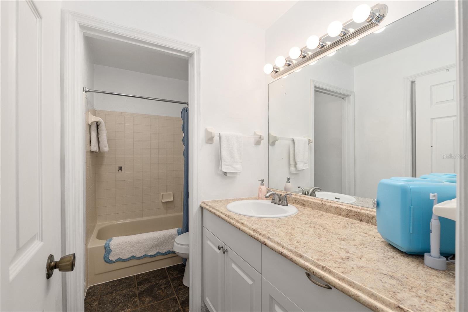 Image 26 of 53 For 900 62nd Boulevard D24