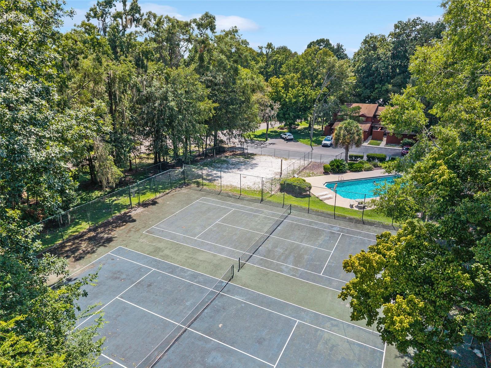 Image 42 of 53 For 900 62nd Boulevard D24