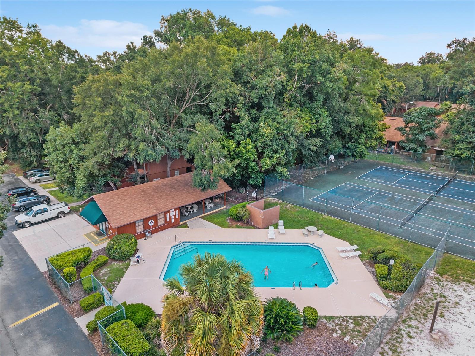 Image 43 of 53 For 900 62nd Boulevard D24