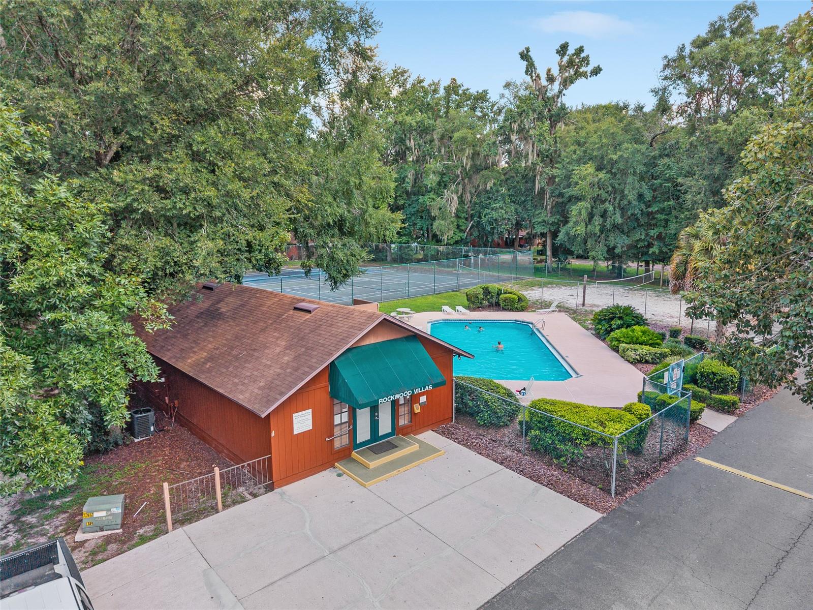 Image 44 of 53 For 900 62nd Boulevard D24