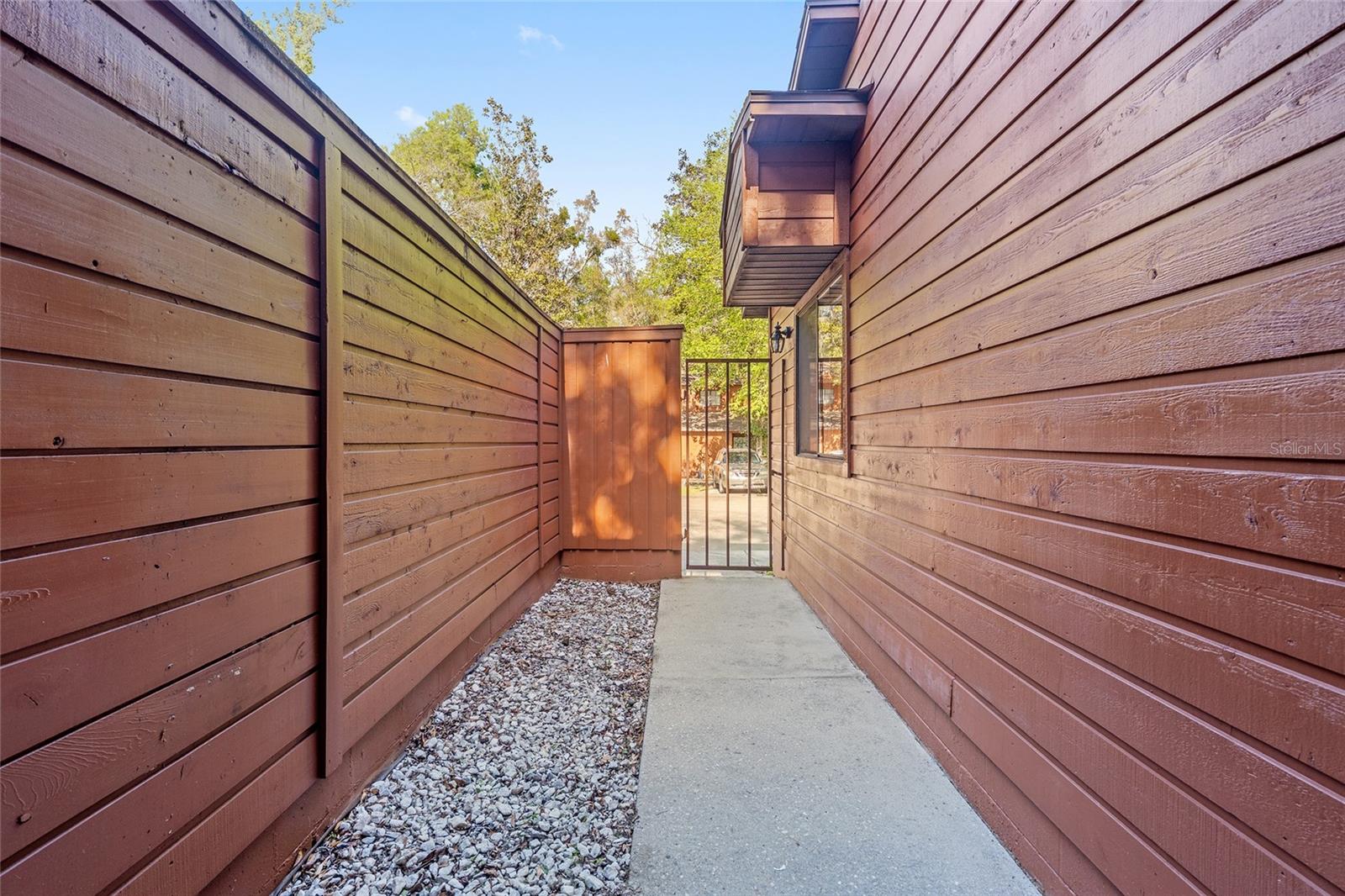 Image 7 of 53 For 900 62nd Boulevard D24