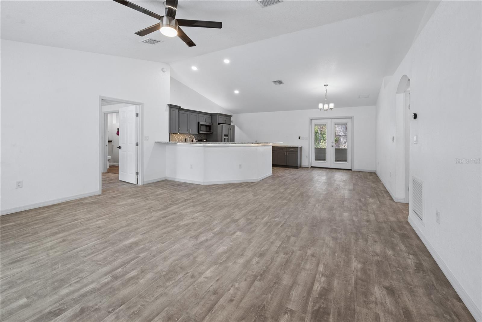 Image 19 of 40 For 3630 Strickland Avenue