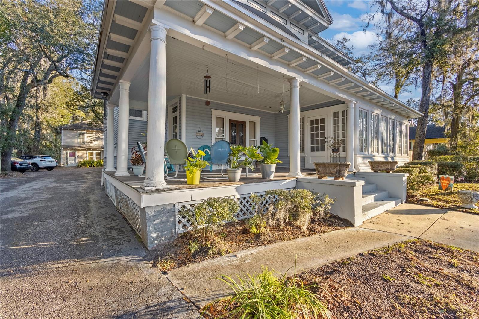 Image 13 of 14 For 824 University Avenue