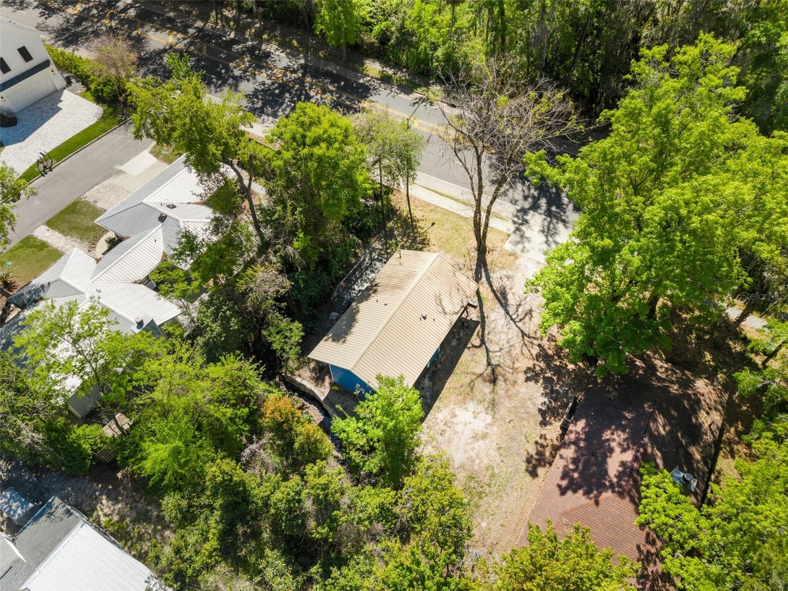 Image 28 of 34 For 2256 University Avenue