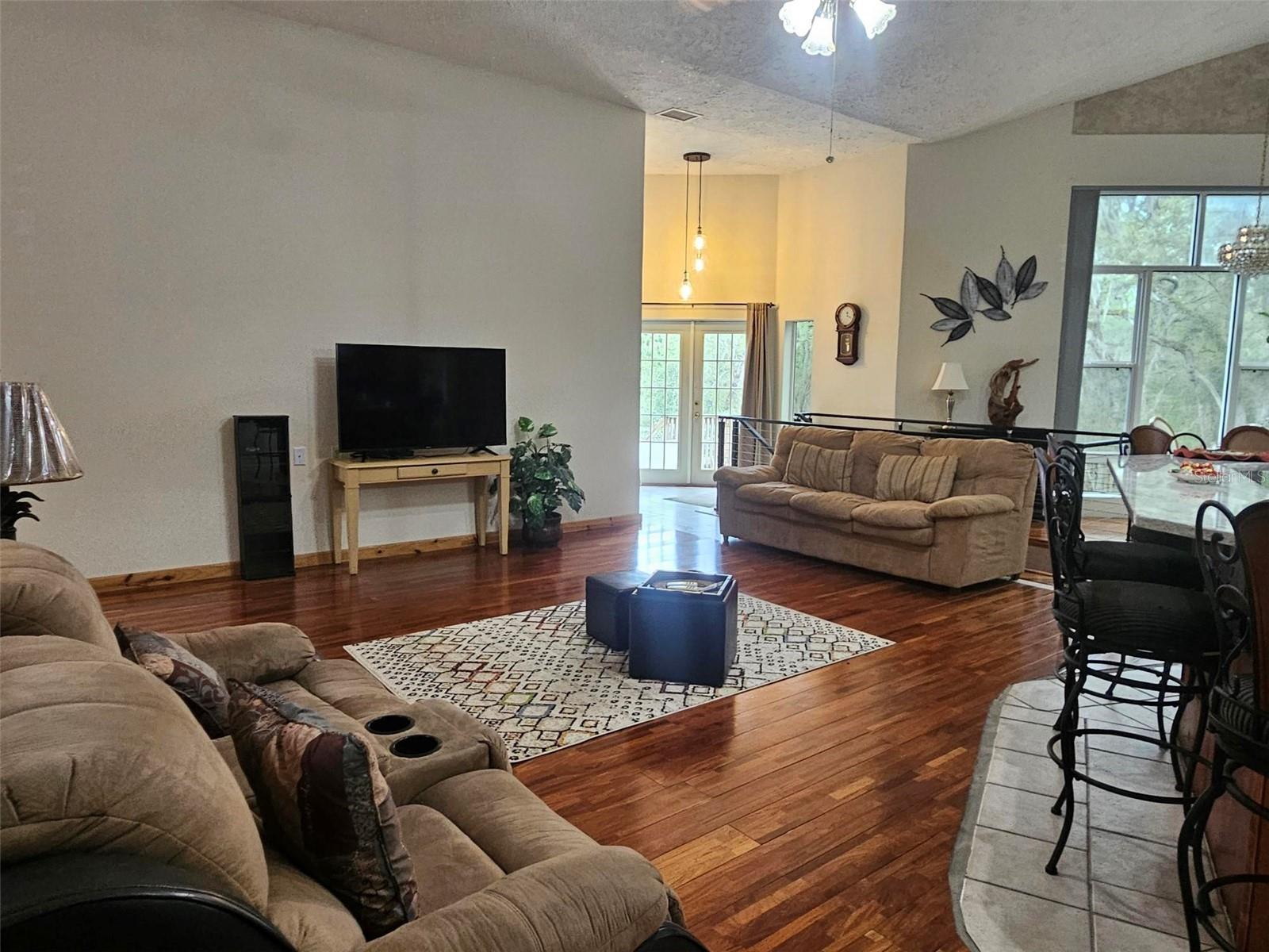 Image 19 of 51 For 4250 81st Lane