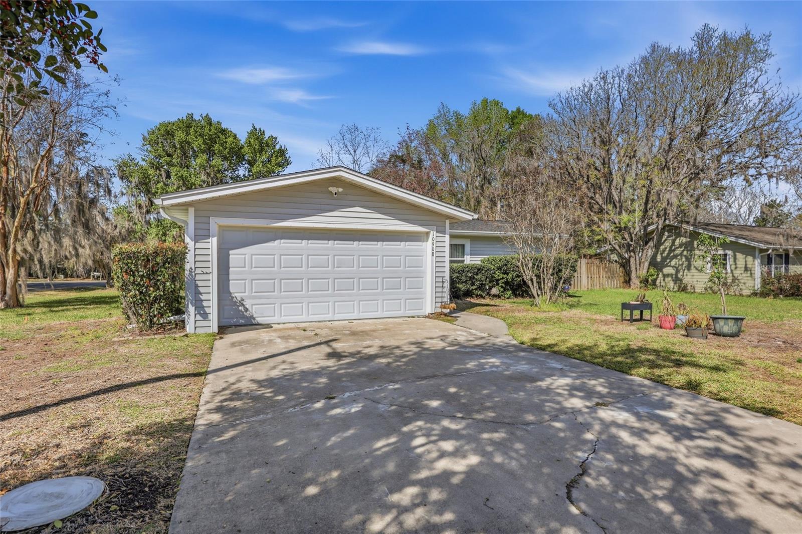 Image 19 of 24 For 10908 60th Terrace