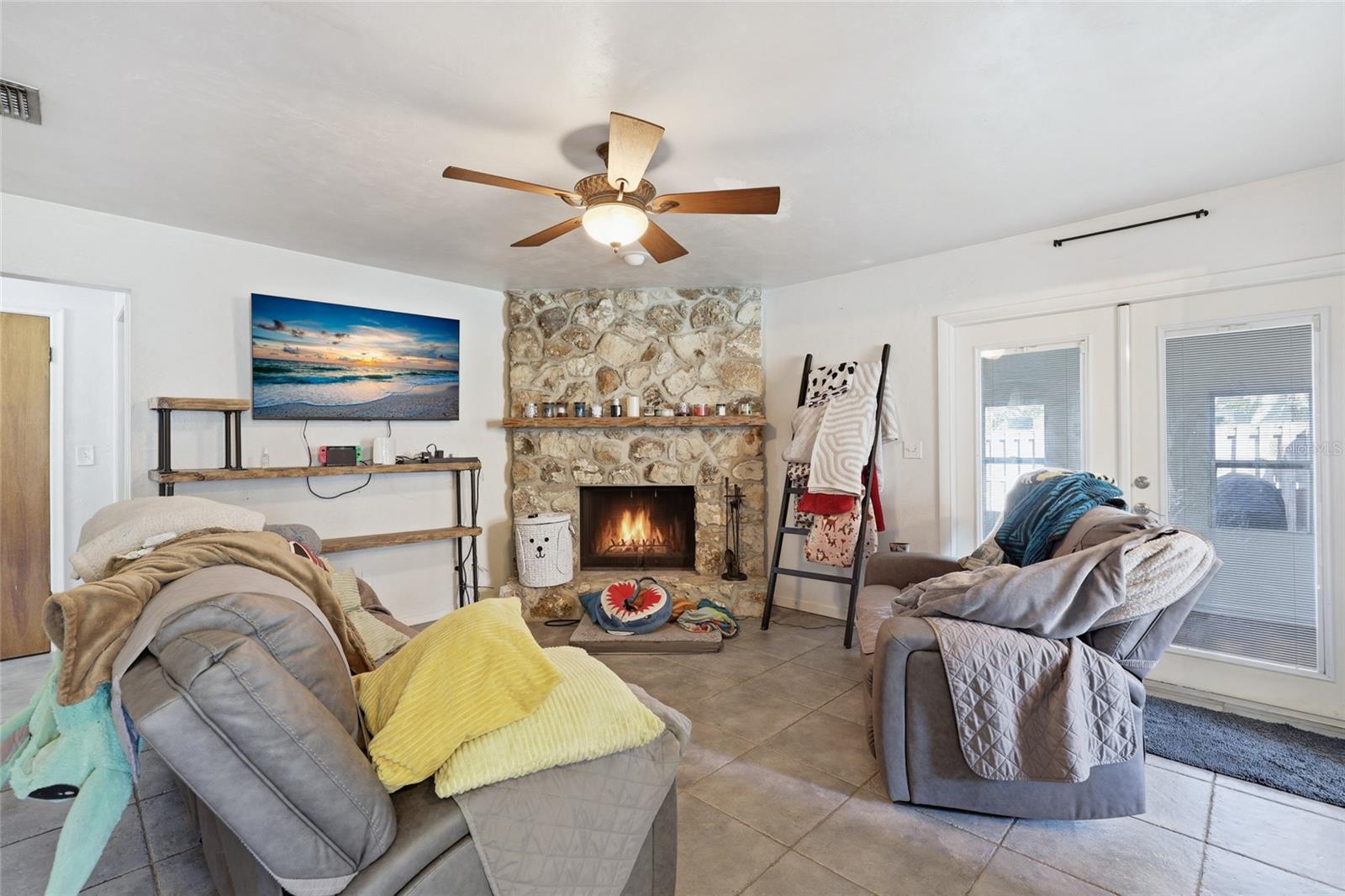 Image 3 of 24 For 10908 60th Terrace