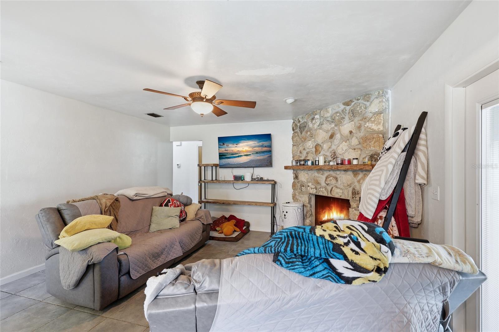 Image 4 of 24 For 10908 60th Terrace