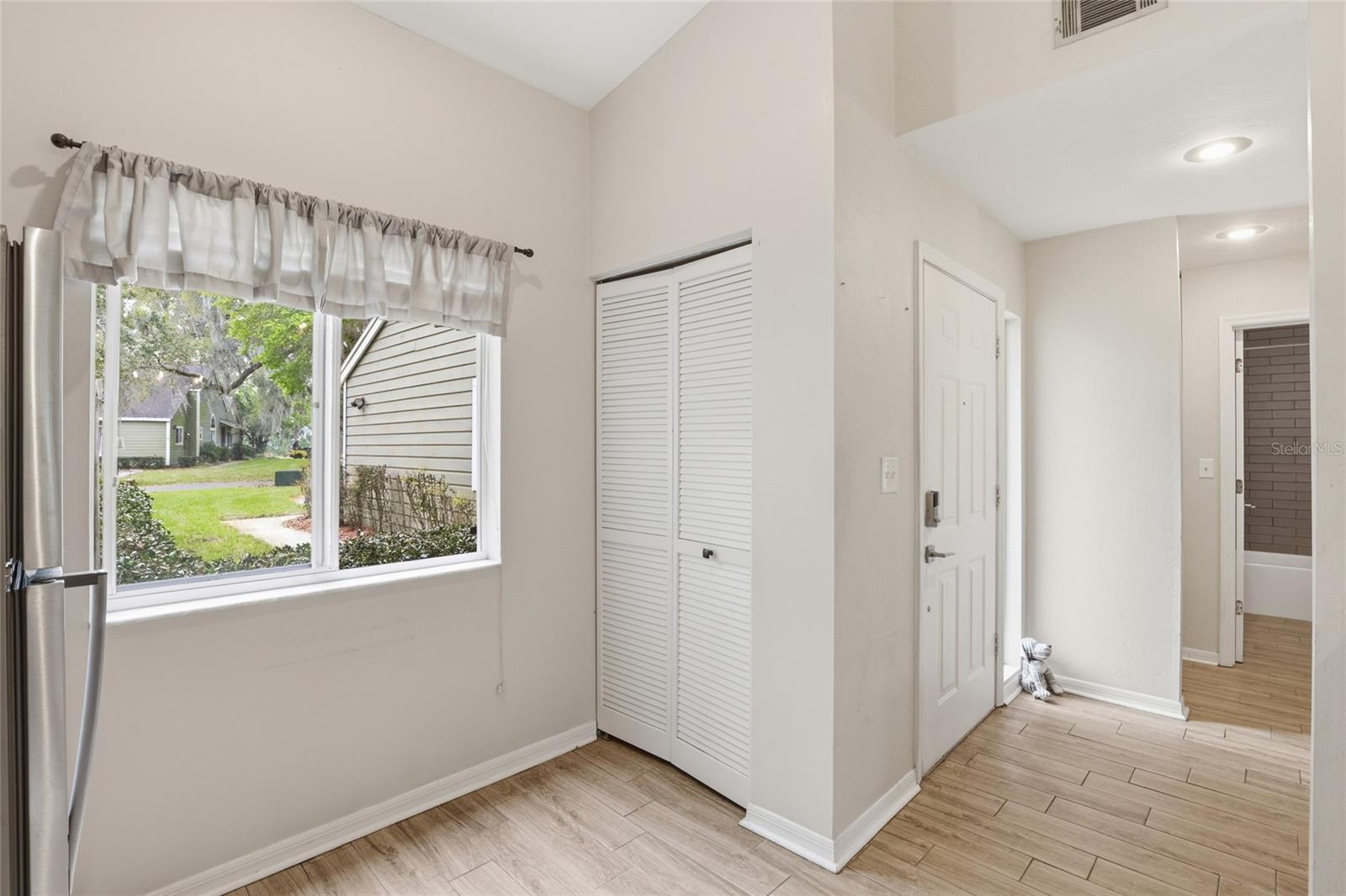 Image 11 of 33 For 826 125th Drive