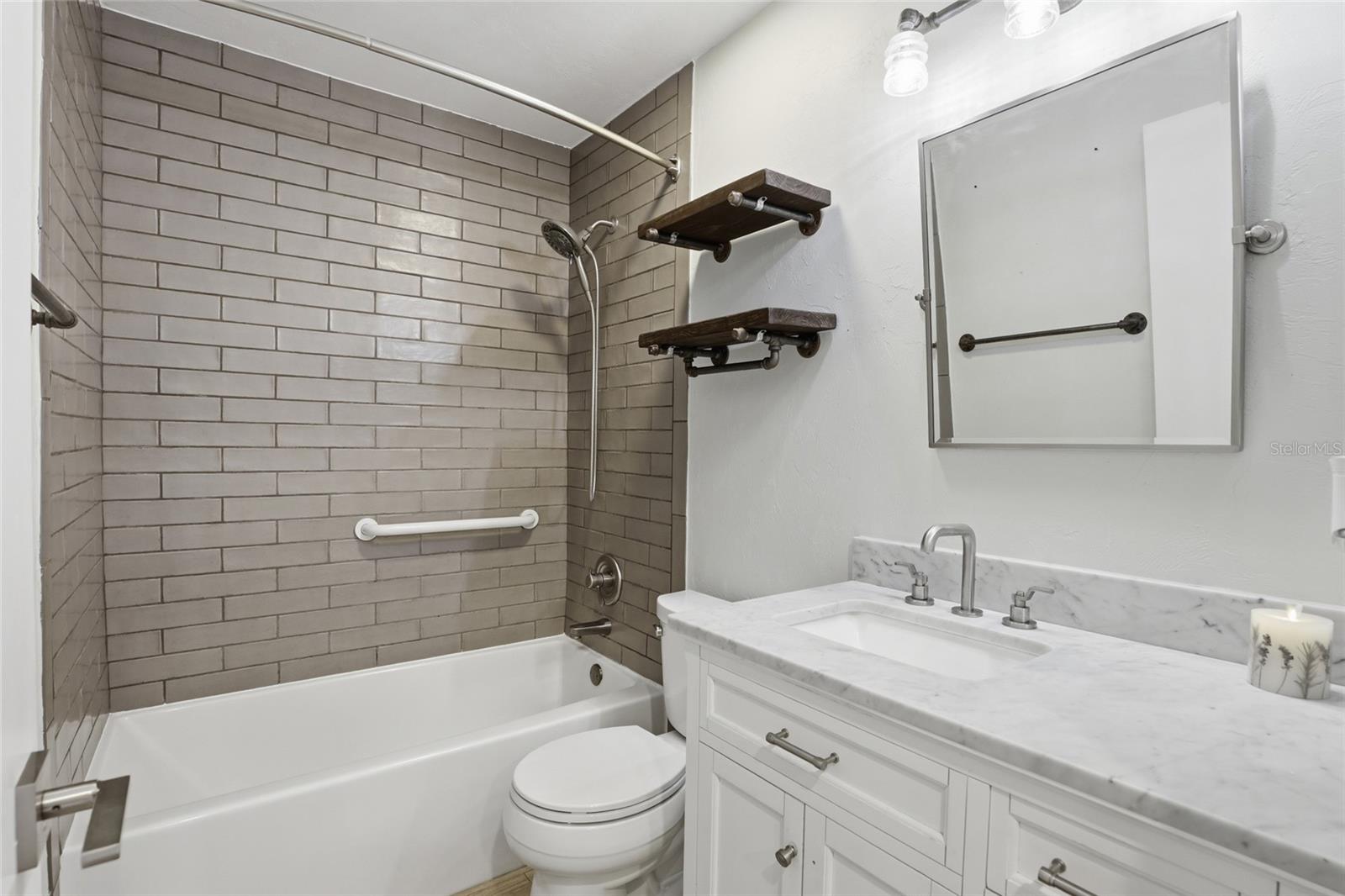 Image 23 of 33 For 826 125th Drive