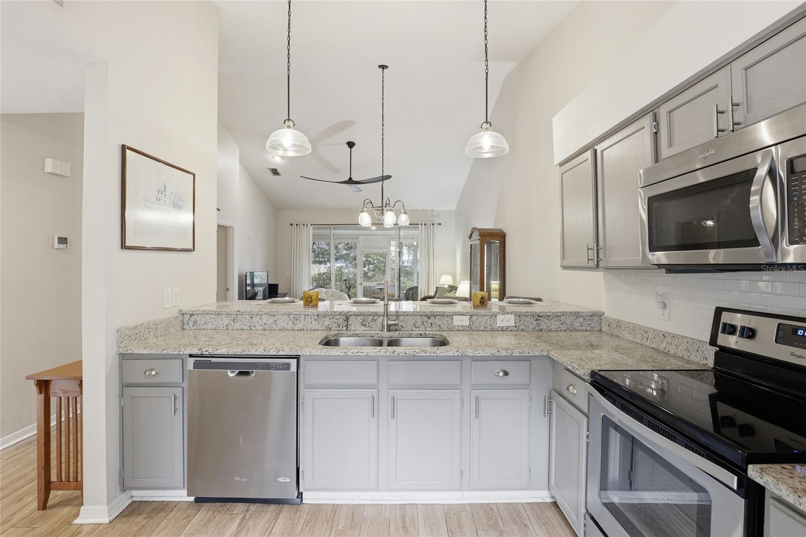 Image 7 of 33 For 826 125th Drive