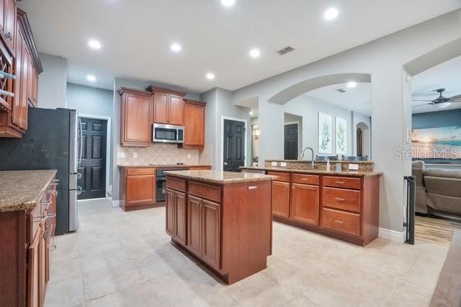 Image 19 of 66 For 2551 Wyndam Bay Place