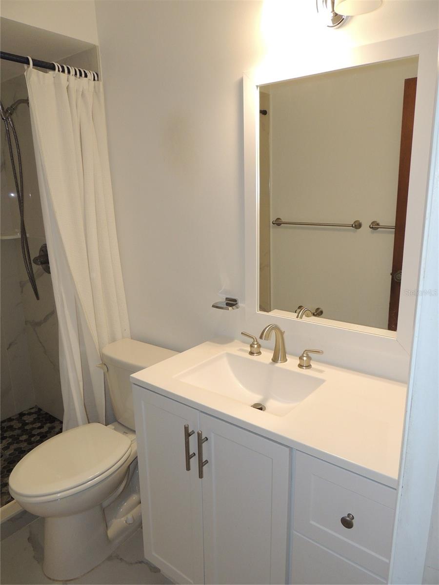 Image 14 of 25 For 2920 54th Avenue