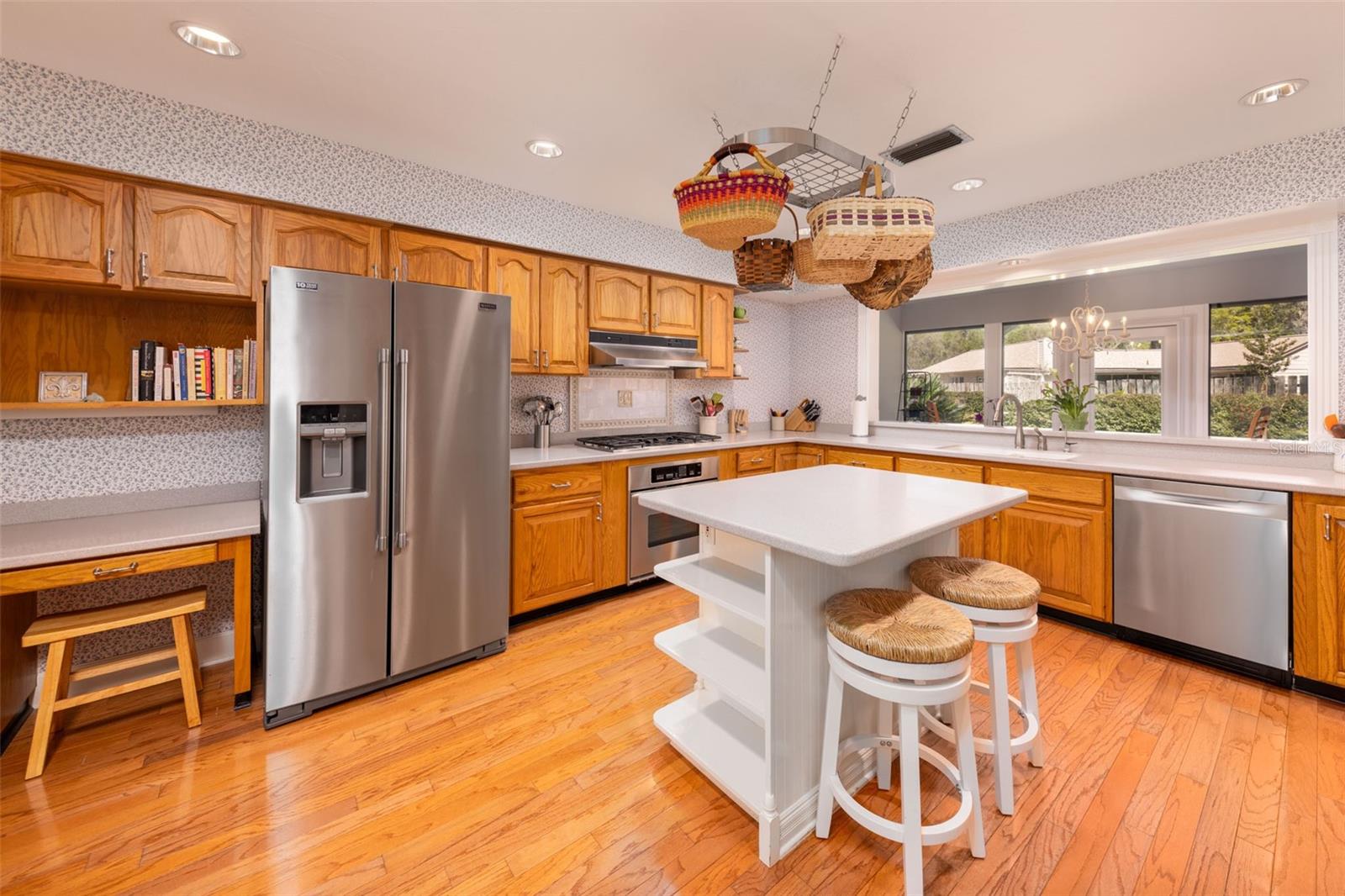 Image 15 of 48 For 3930 32nd Place