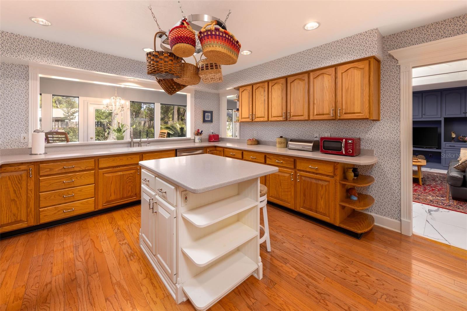 Image 17 of 48 For 3930 32nd Place