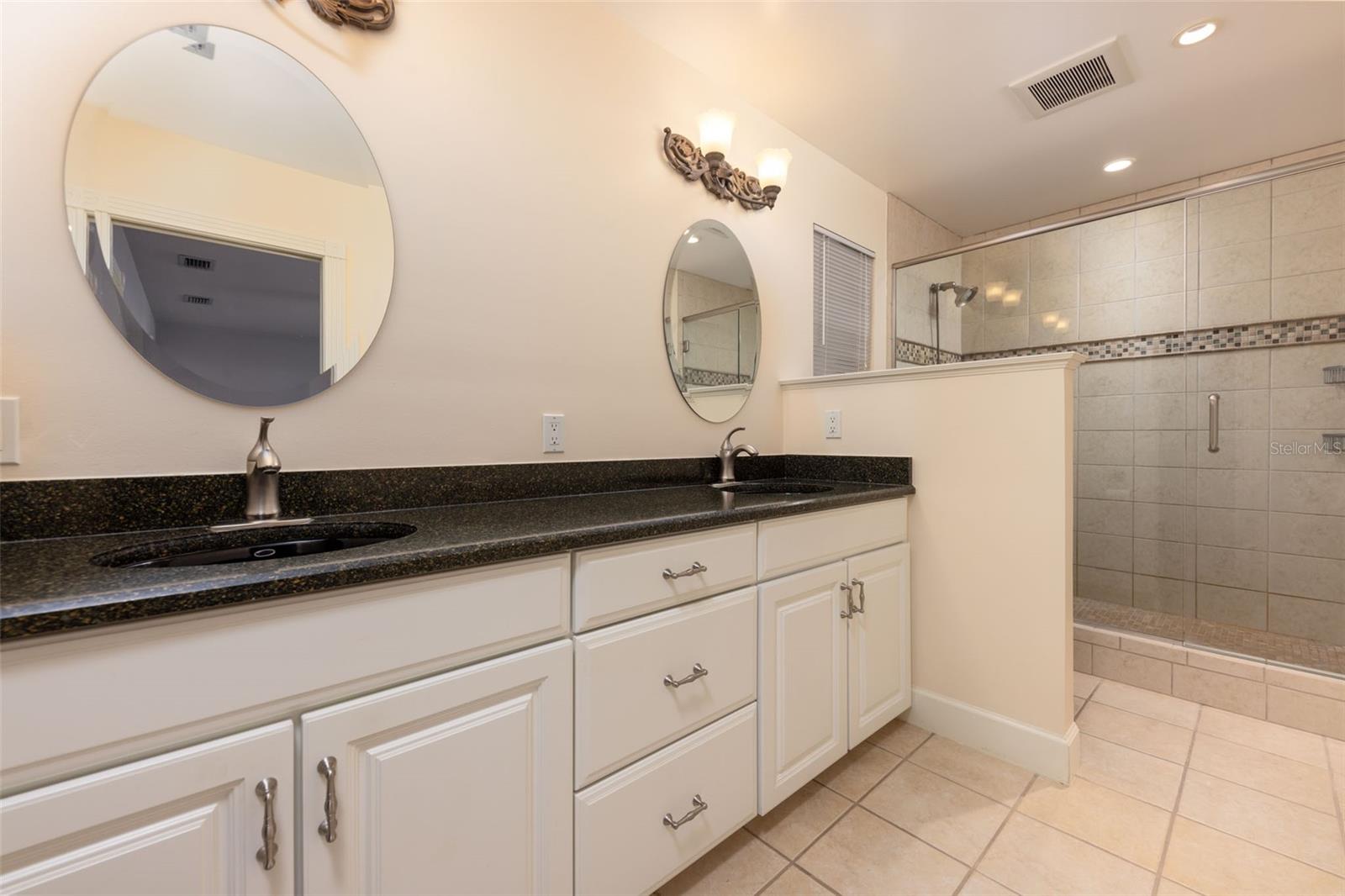 Image 25 of 48 For 3930 32nd Place