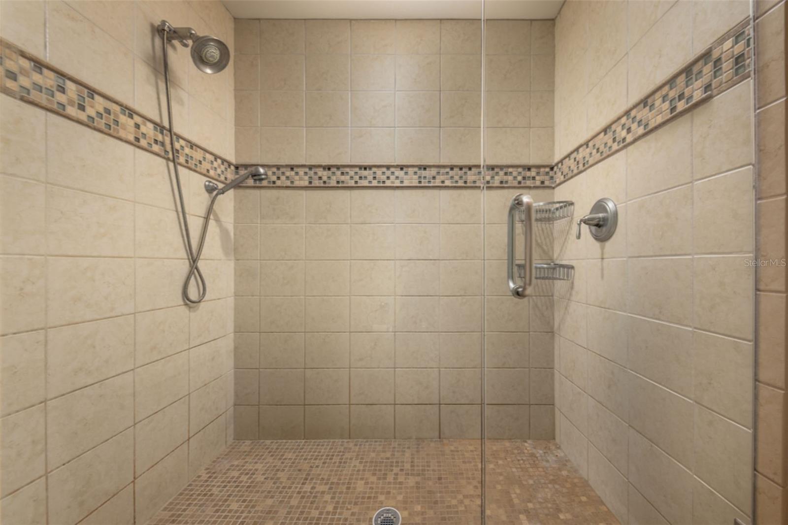 Image 26 of 48 For 3930 32nd Place