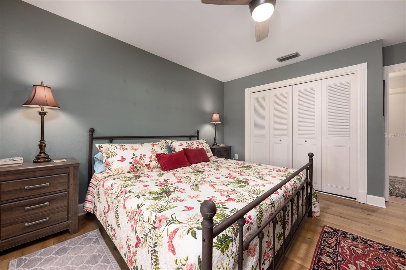 Image 28 of 48 For 3930 32nd Place