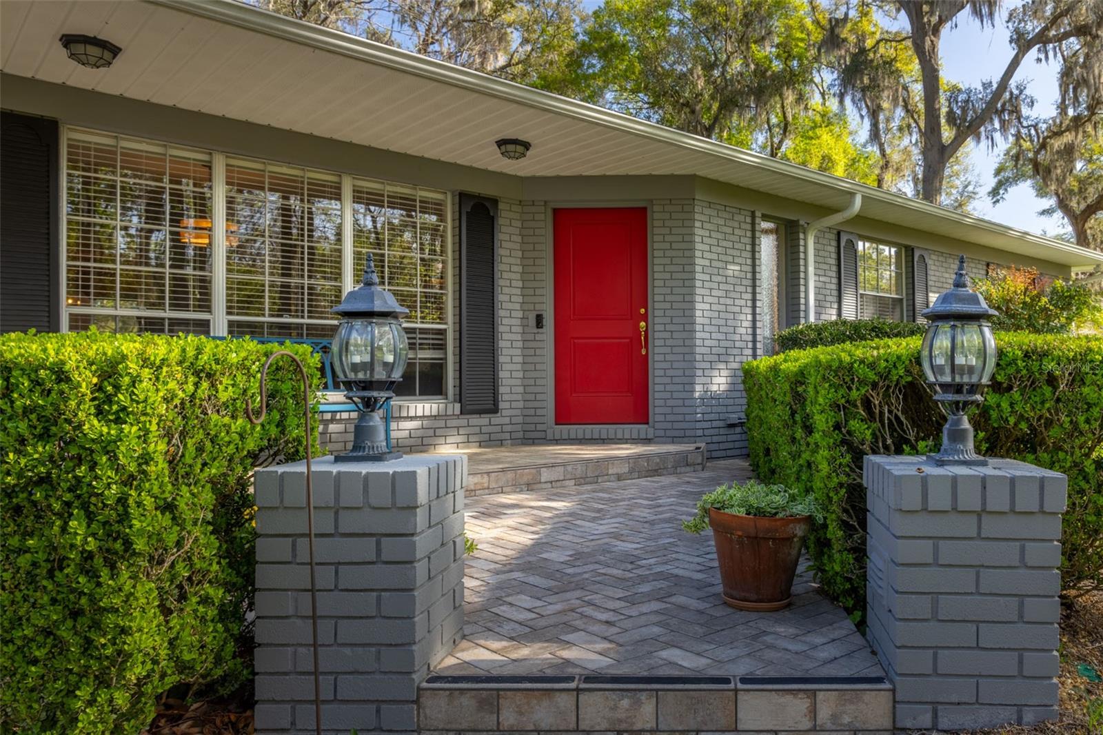 Image 3 of 48 For 3930 32nd Place