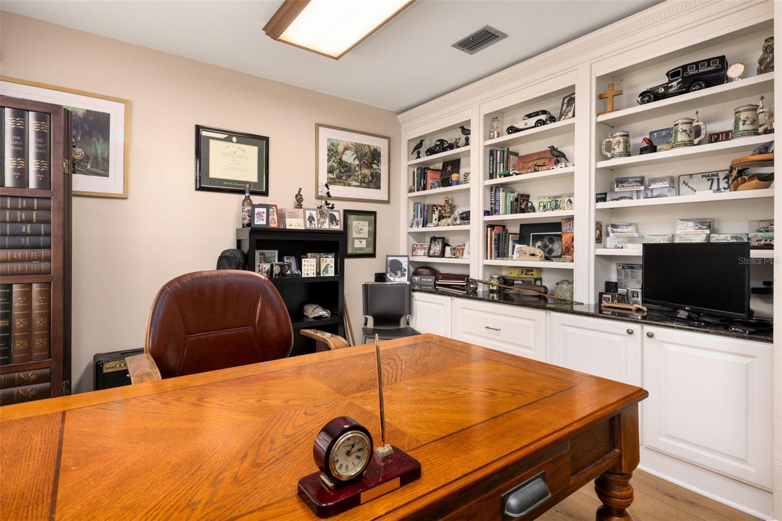 Image 32 of 48 For 3930 32nd Place