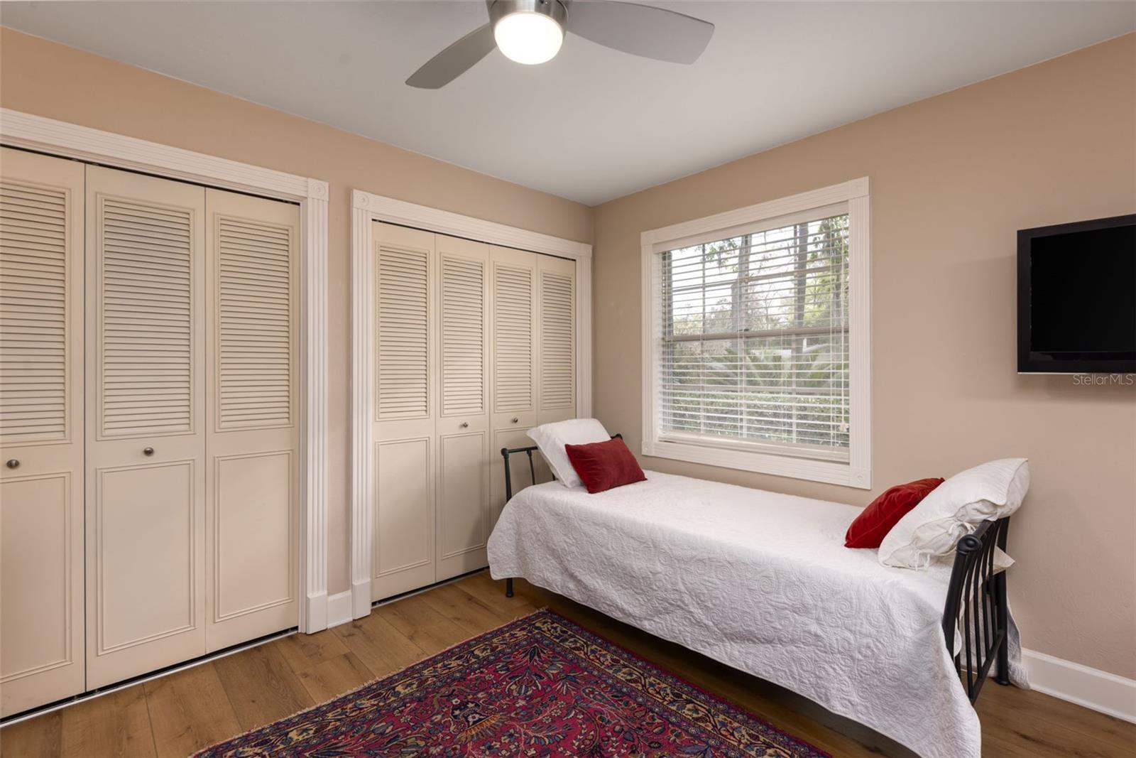 Image 33 of 48 For 3930 32nd Place