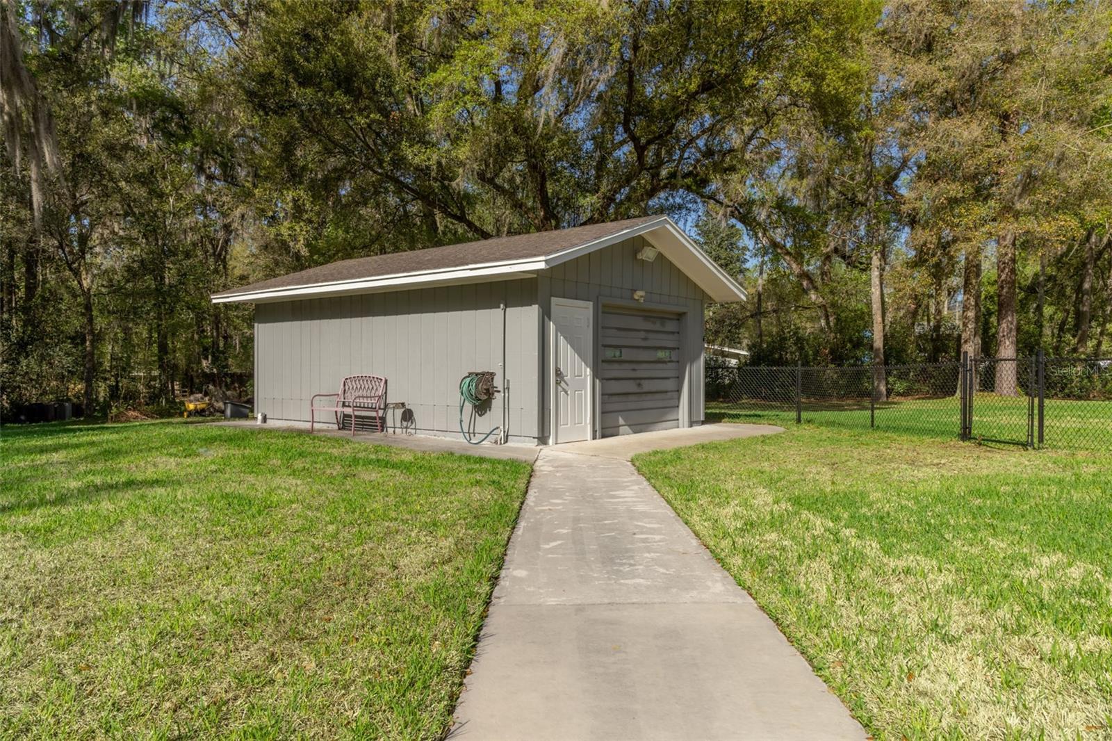 Image 38 of 48 For 3930 32nd Place