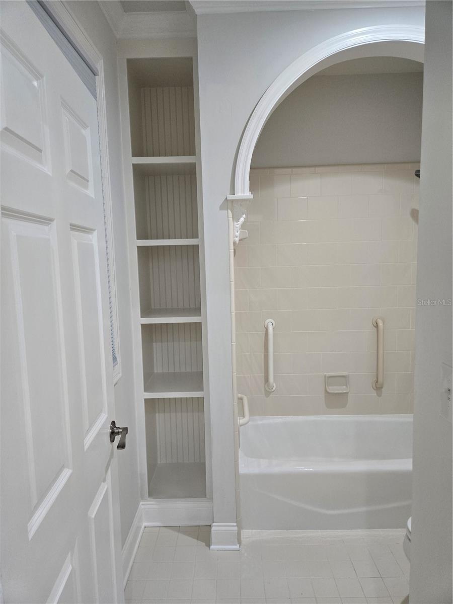 Image 38 of 59 For 6714 40th Terrace