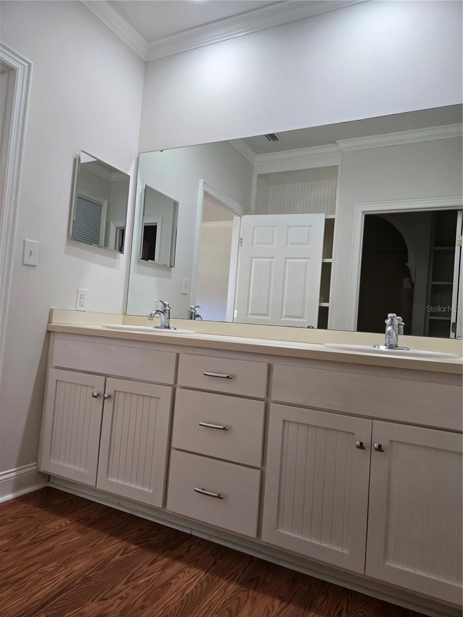 Image 41 of 59 For 6714 40th Terrace