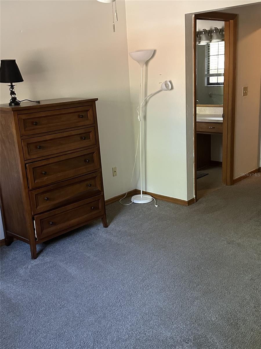 Image 5 of 6 For 913 57th Drive