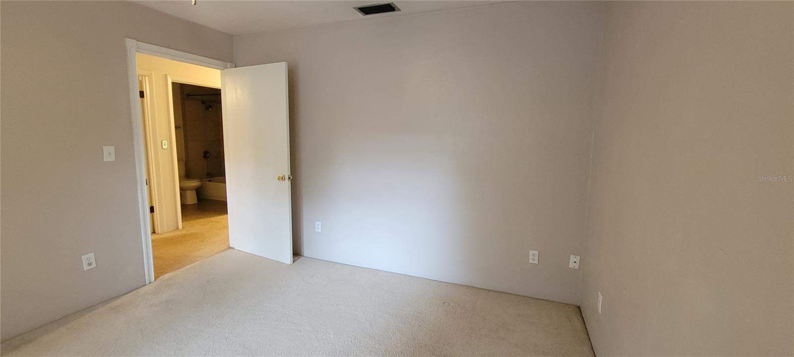 Image 18 of 35 For 115 30th Street