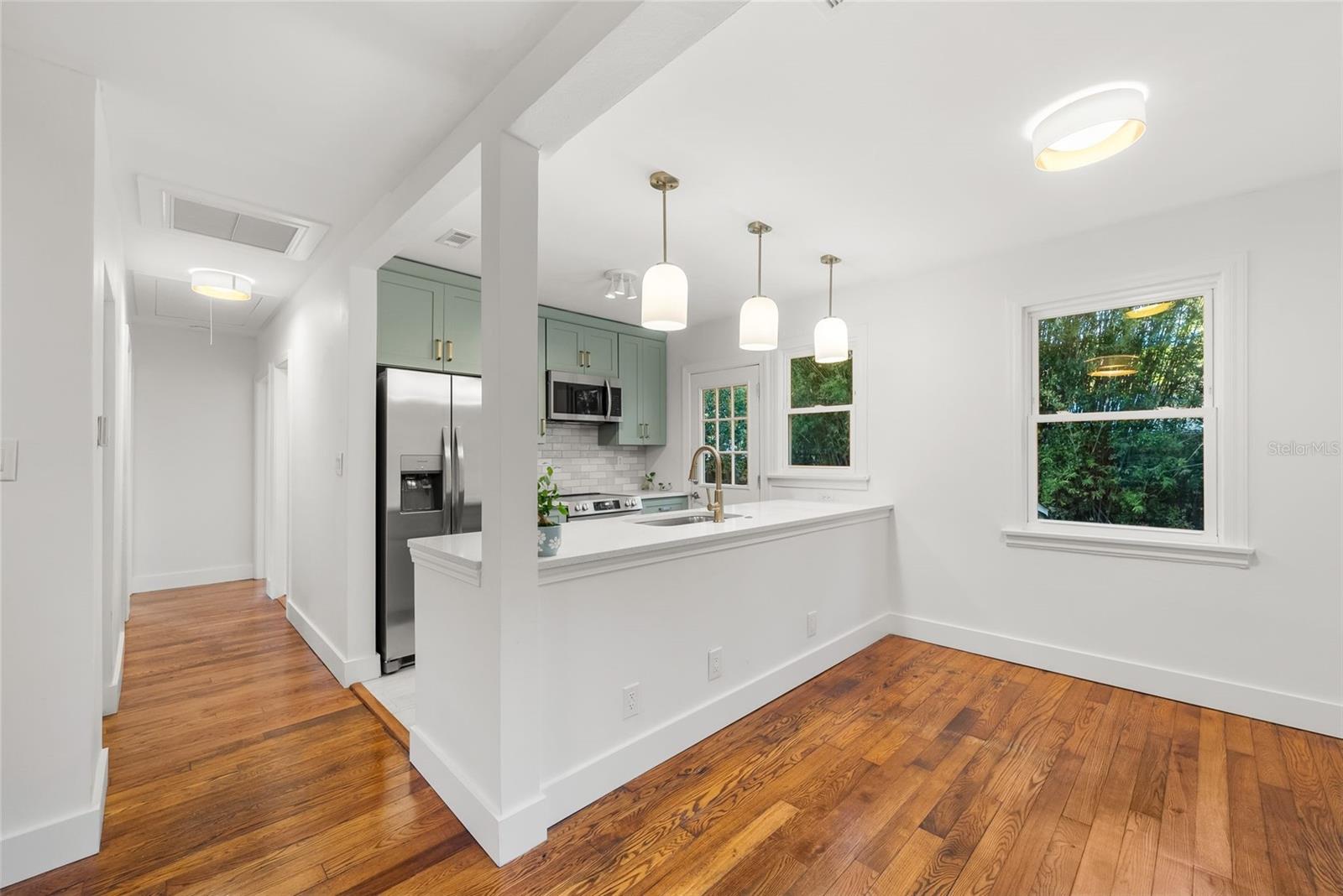 Image 7 of 15 For 1010 7th Place