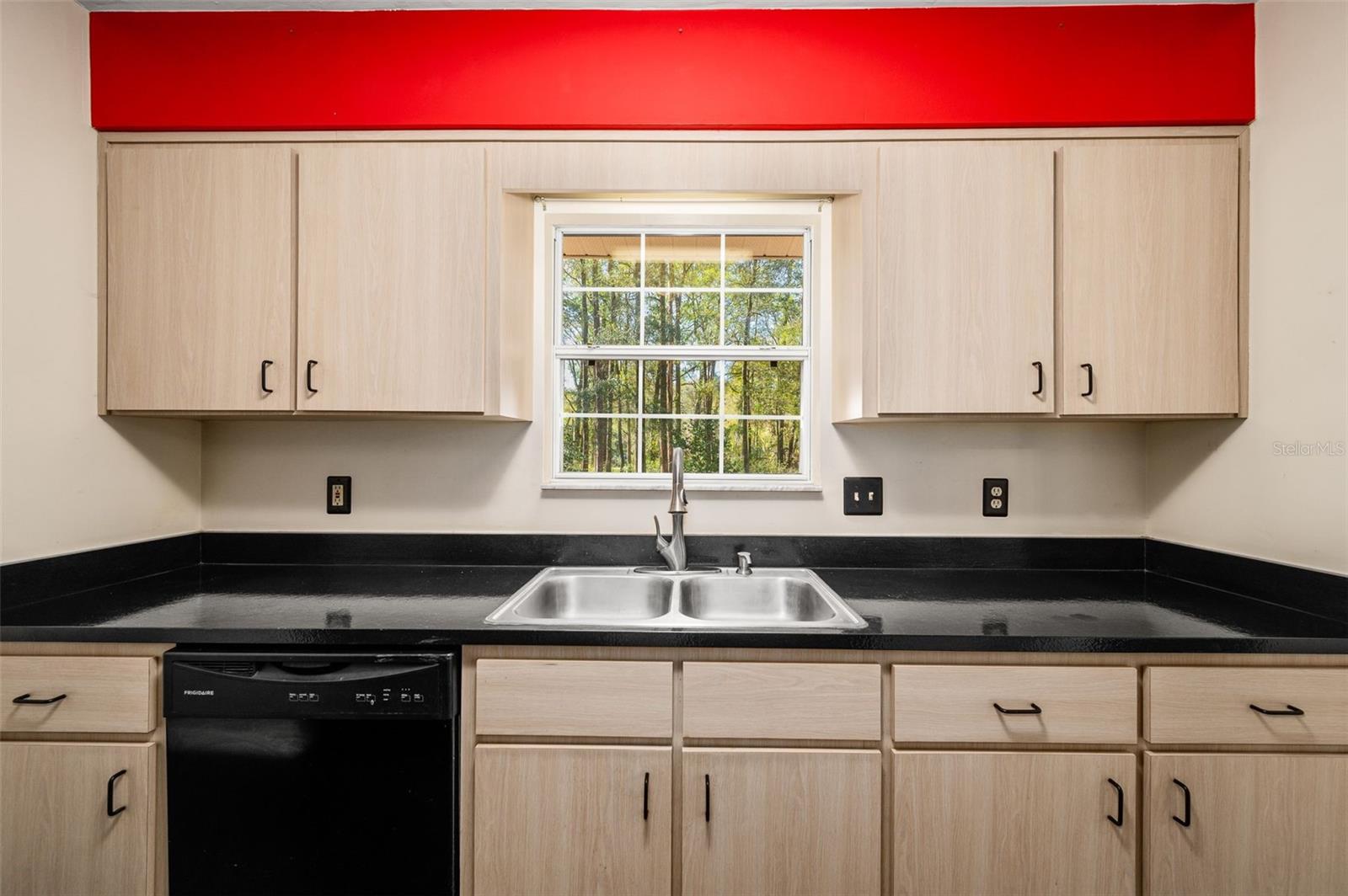 Image 12 of 40 For 16319 120th Place