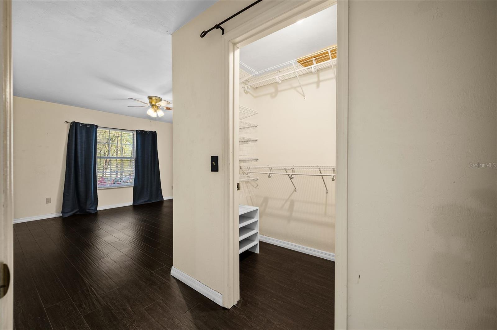 Image 16 of 40 For 16319 120th Place