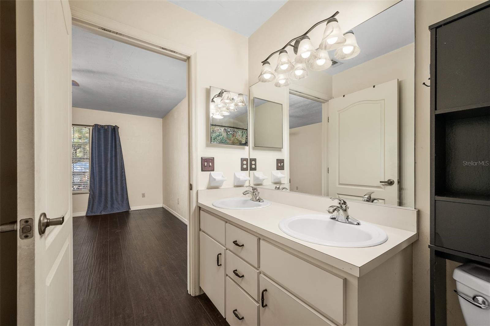 Image 21 of 40 For 16319 120th Place