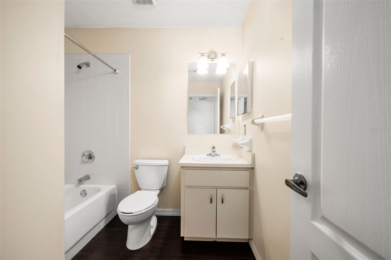 Image 25 of 40 For 16319 120th Place