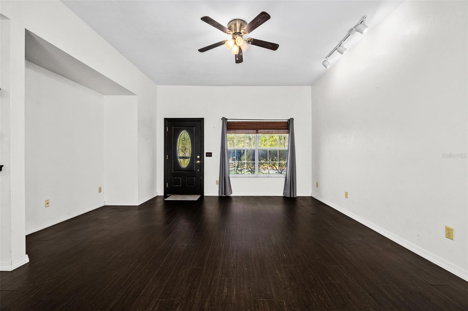 Image 9 of 40 For 16319 120th Place