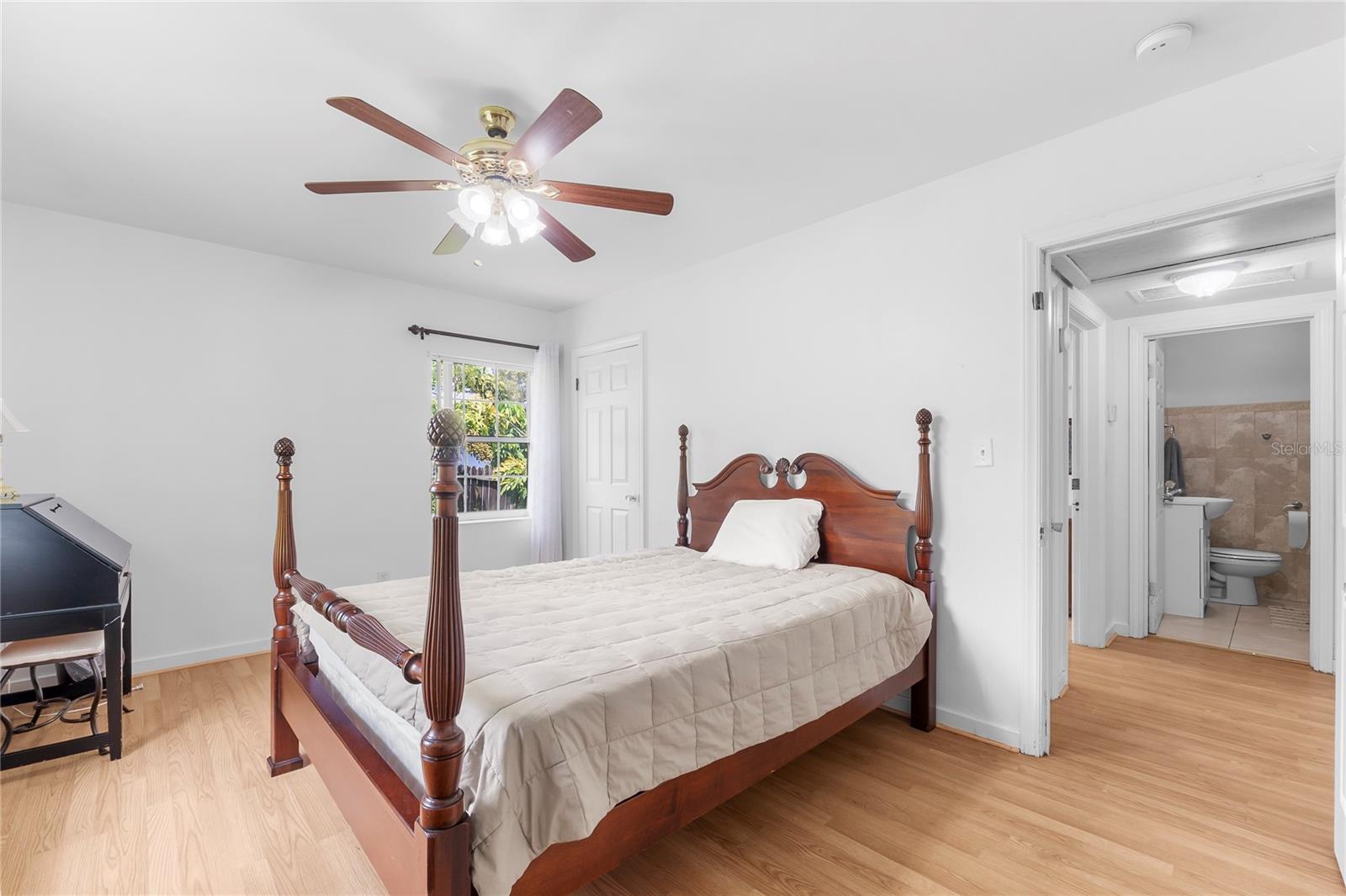 Image 20 of 41 For 1701 38th Avenue