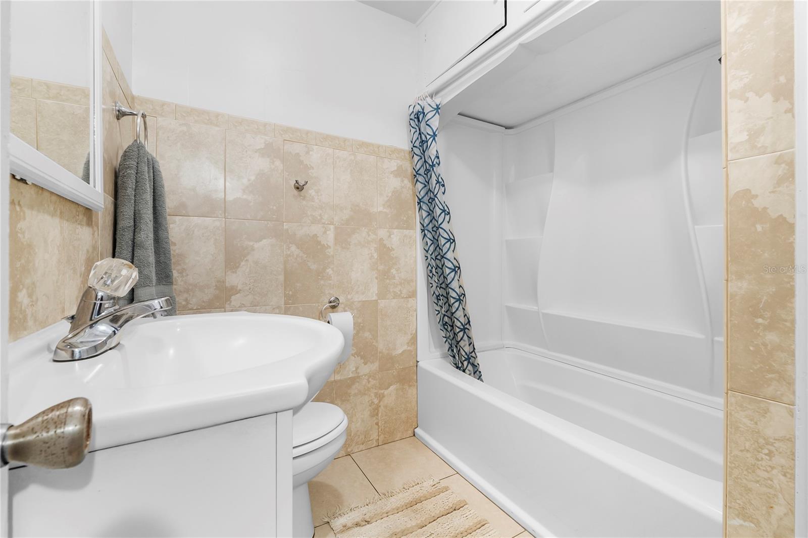 Image 23 of 41 For 1701 38th Avenue