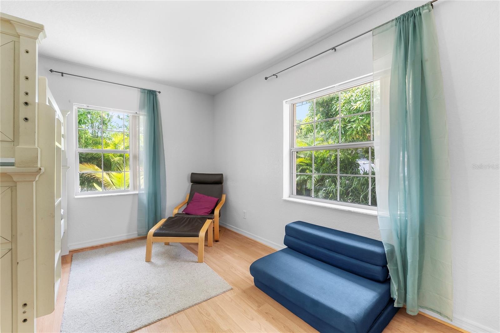 Image 32 of 41 For 1701 38th Avenue