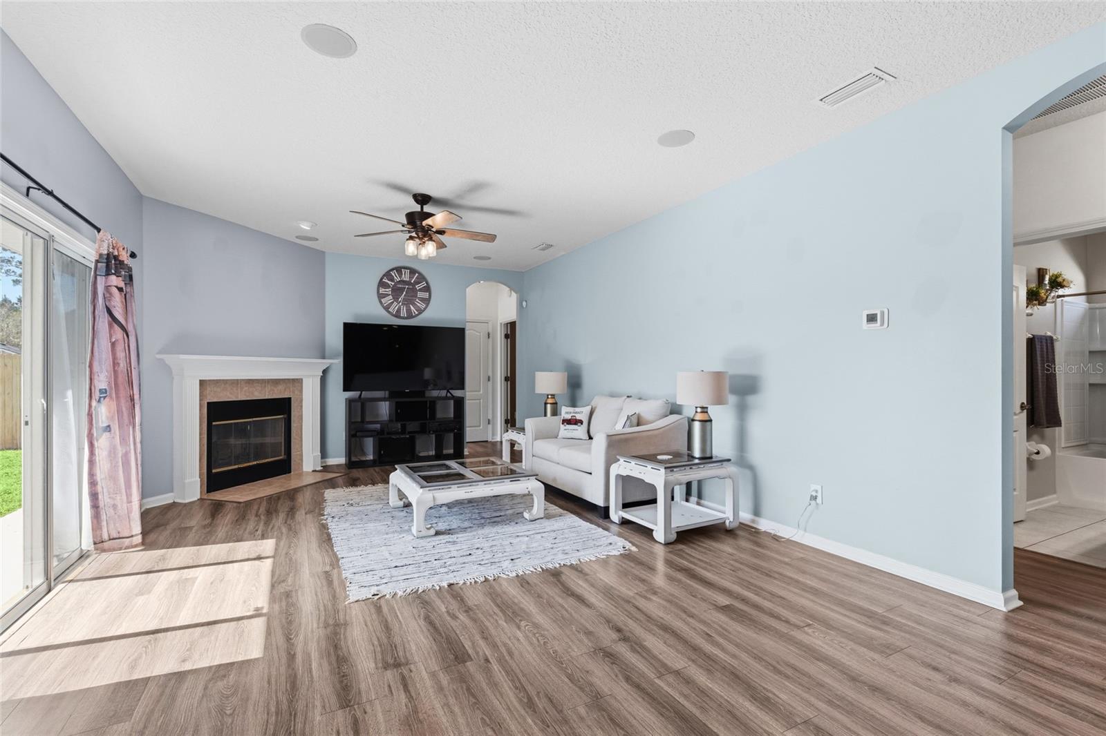 Image 16 of 38 For 45095 Dutton Way